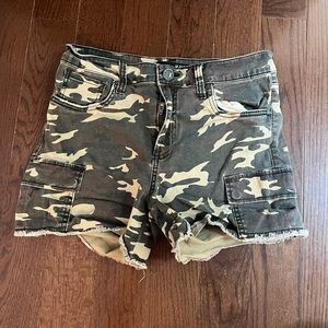 Kut Women’s Jean shorts